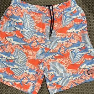 Vineyard Vines mens chappy trunks